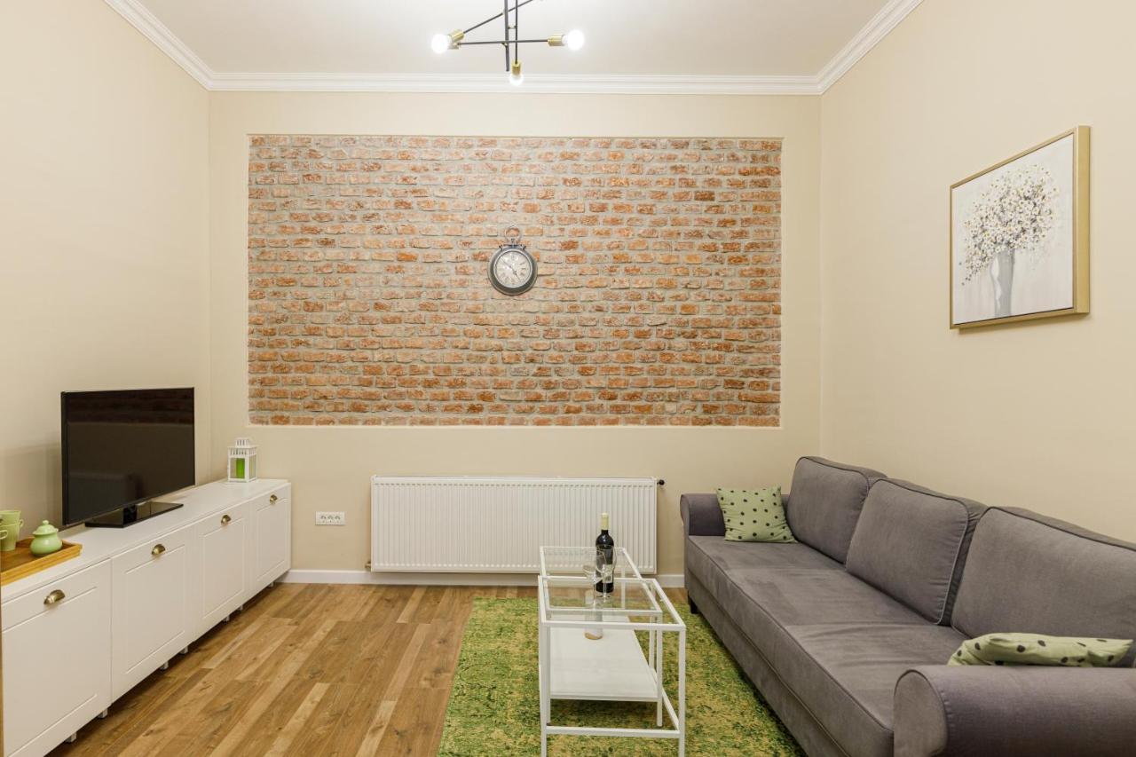 Beautiful Apartment In Heart Of Historical Center Temešvár Exteriér fotografie