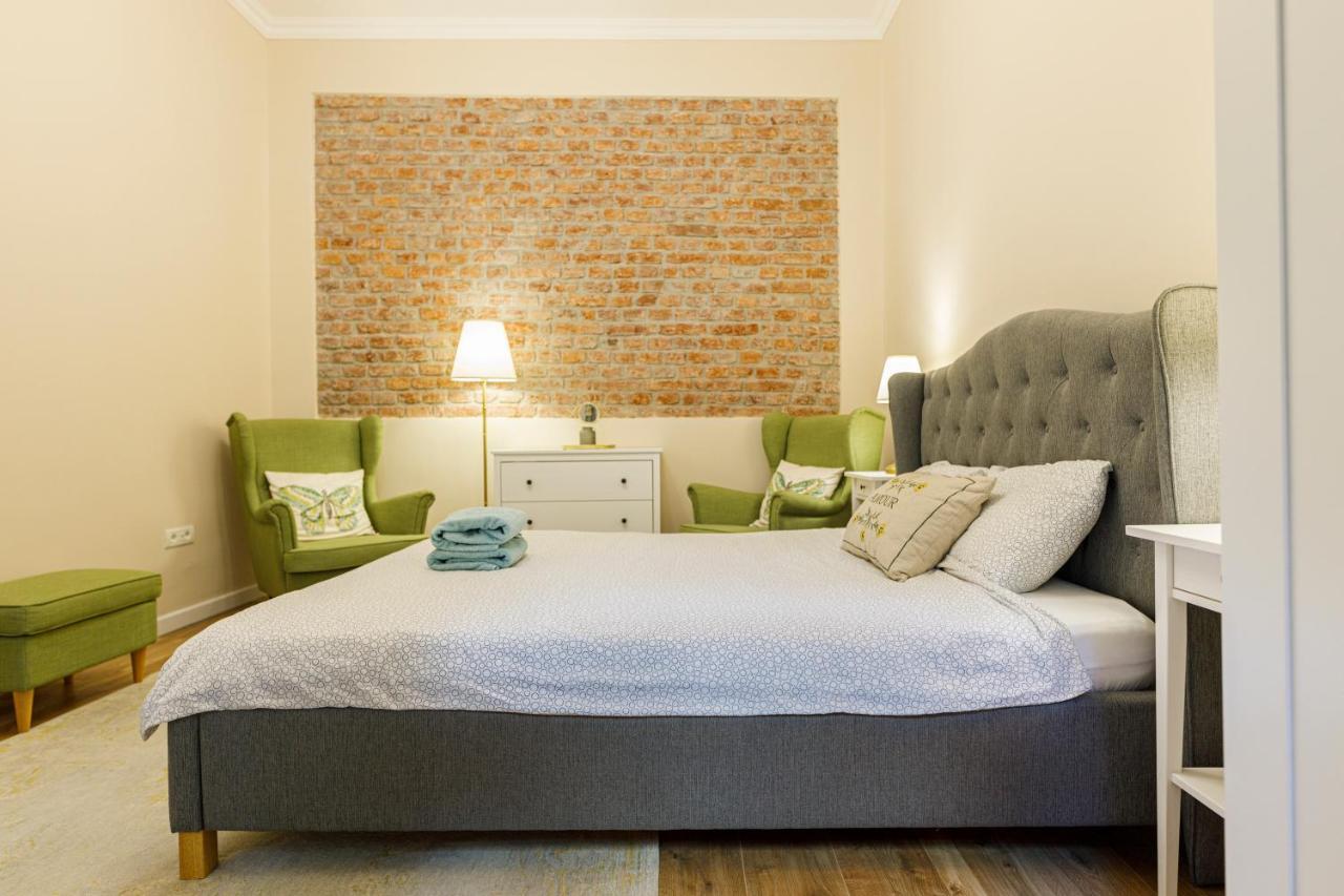 Beautiful Apartment In Heart Of Historical Center Temešvár Exteriér fotografie